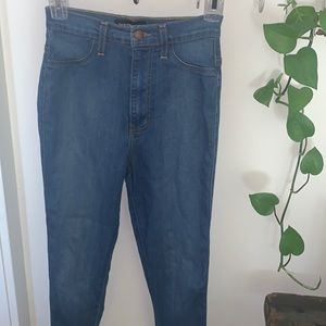 Super high rise fashion nova jeans size 5(26)